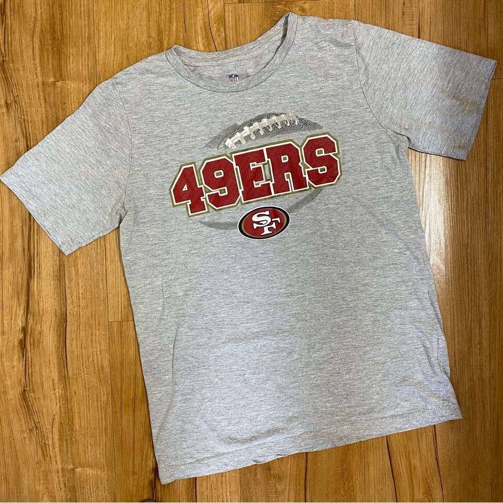 NFL Team San Francisco 49ers Football Boy Youth Graphic T-Shirt L 14/16 Gray